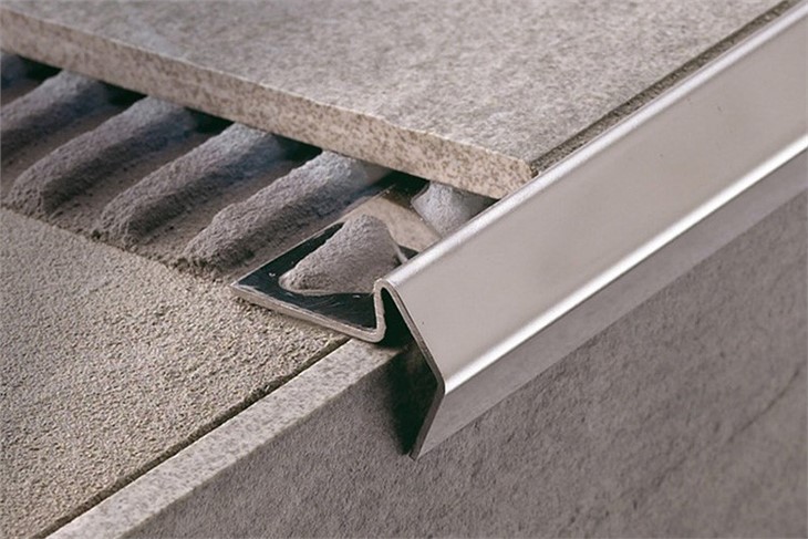 step nosing stainless